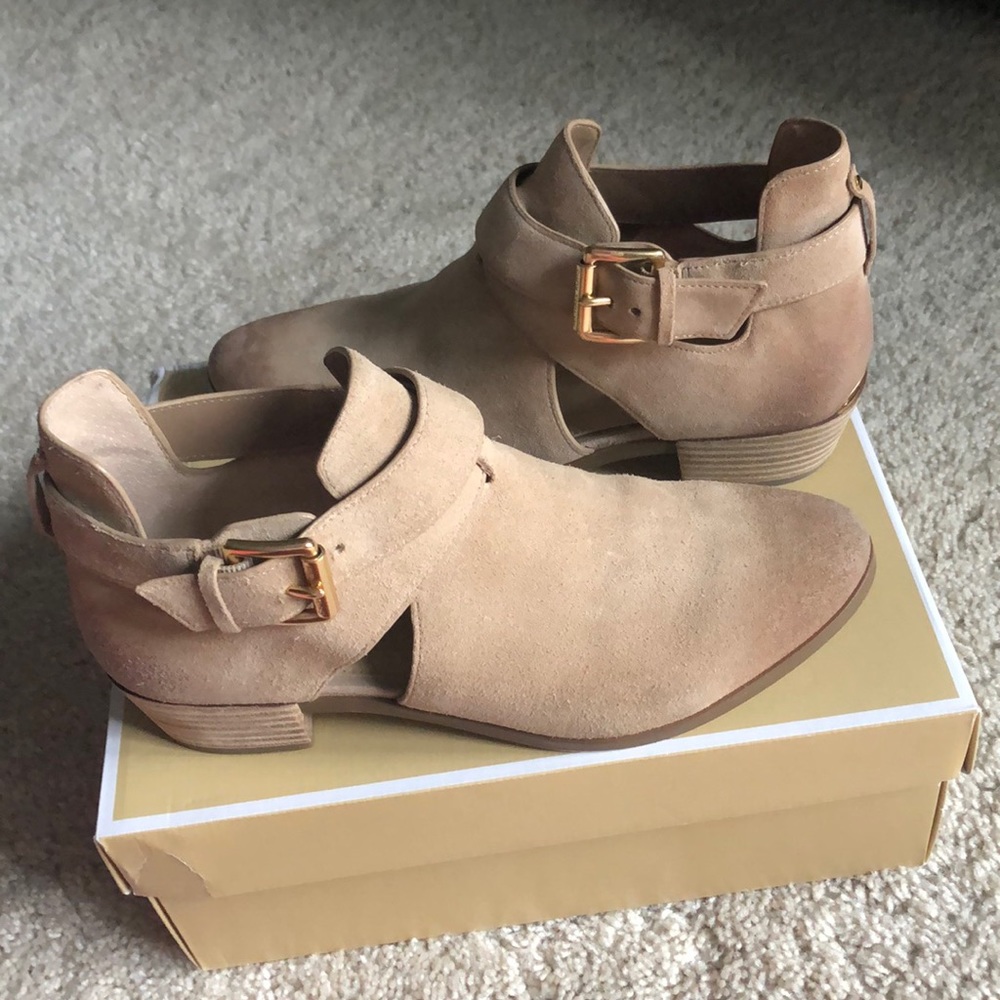 Michael Kors Mercer Cutout Bootie - Picture 1 of 4